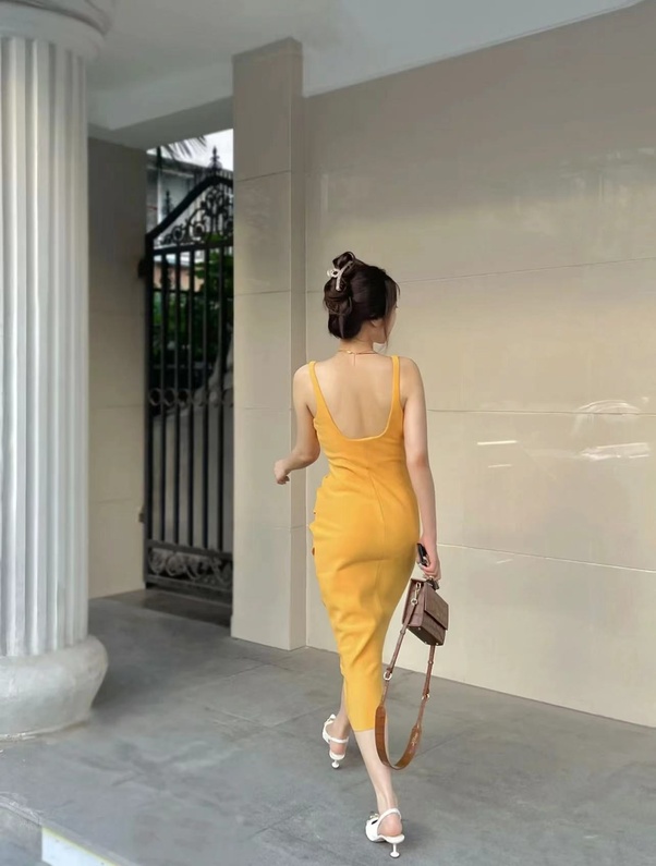 carmen stanfield recommends heels for yellow dress pic