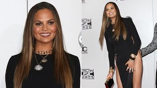 colin blanton recommends chrissy teigen dress malfunction uncensored pic