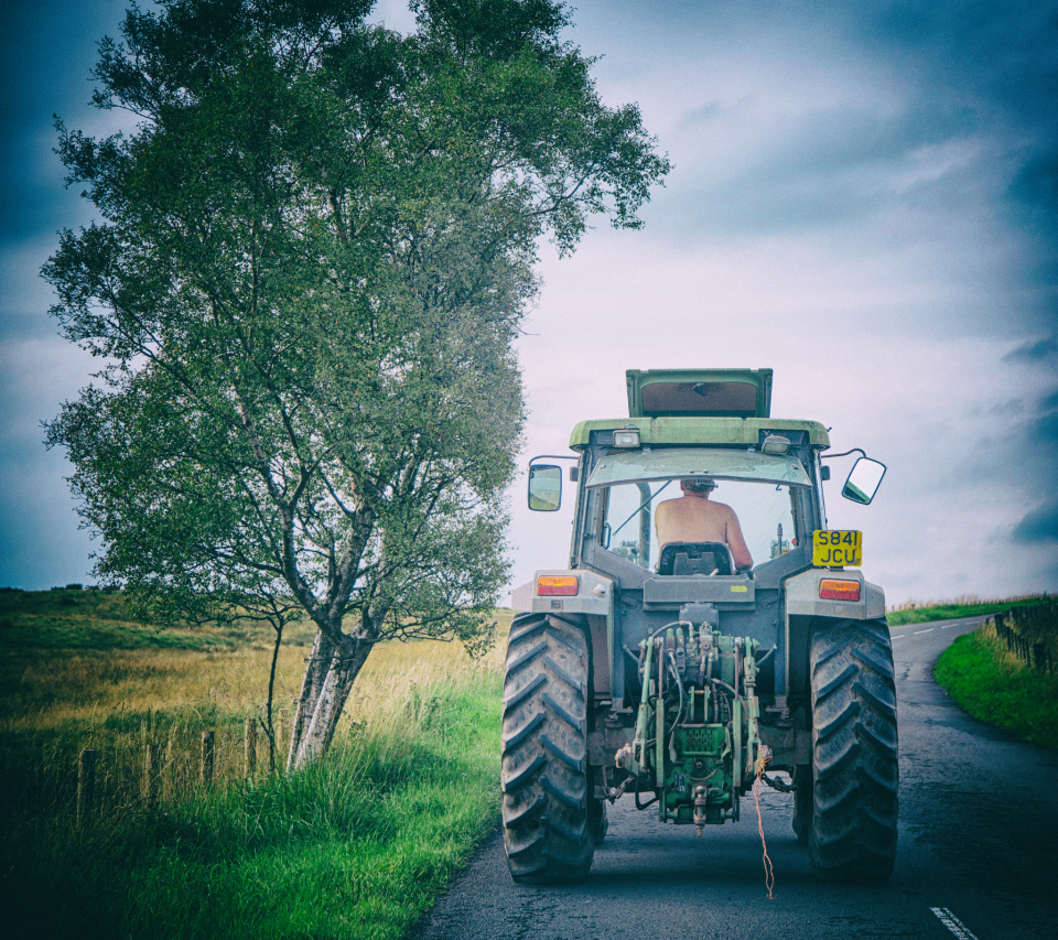 daniel pashley recommends Naked On A Tractor