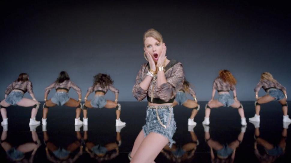 audrey bordeleau recommends shake it off pmv pic