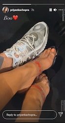 priyanka chopra feet