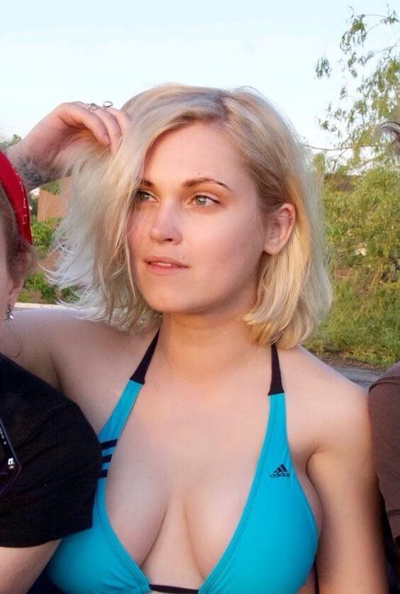 carin recommends eliza taylor leaked nude pic