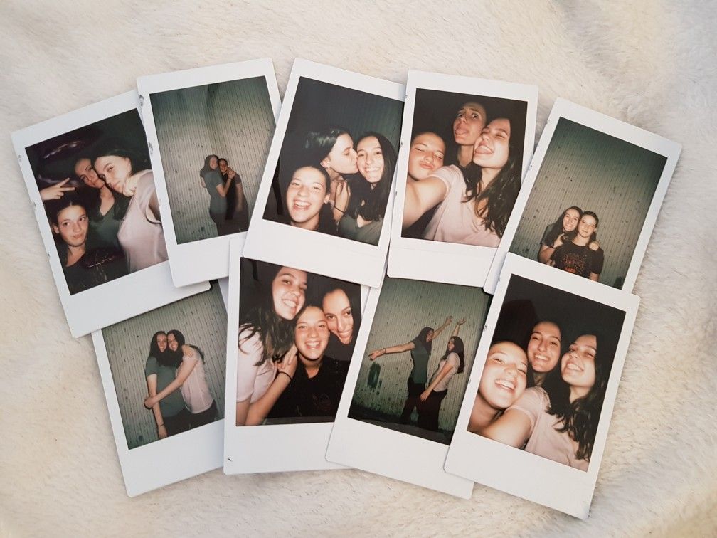 cindy ngoon recommends polaroid picture poses pic