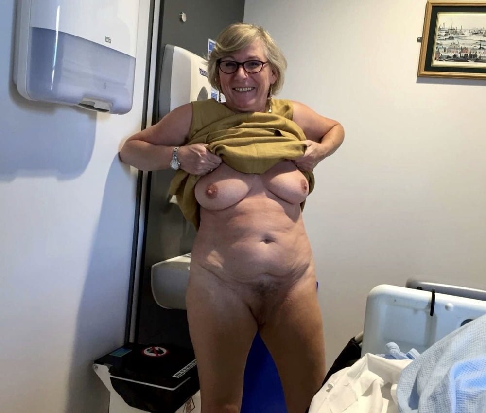 cheryl novotny recommends nude granny selfies pic