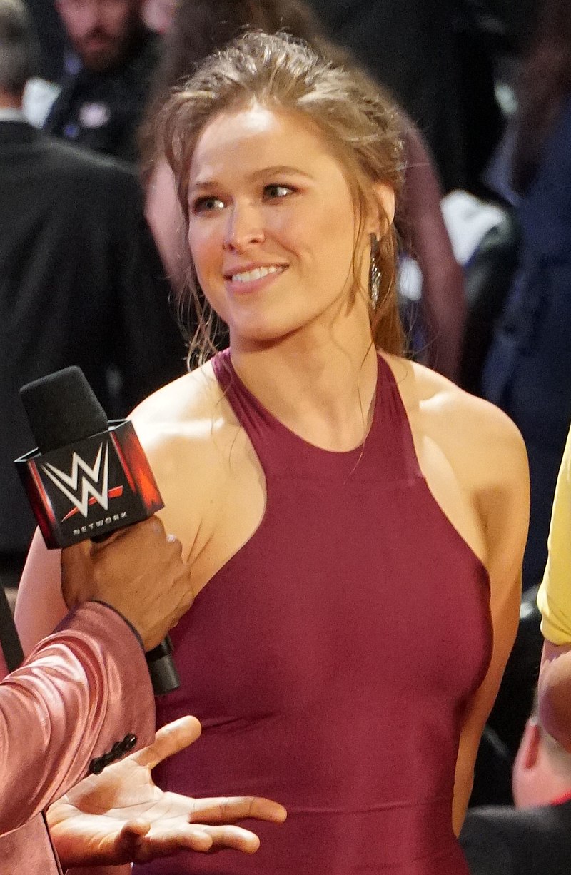 ronda rousey a lesbian