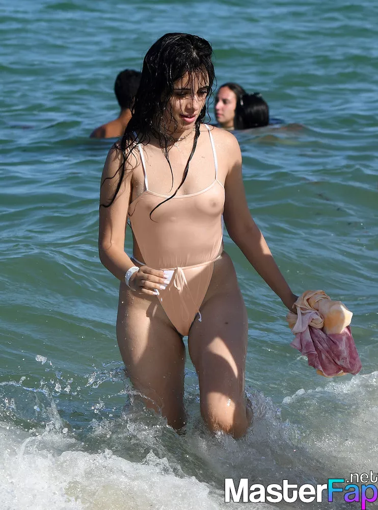 Camila Cabello Topless videos oktober