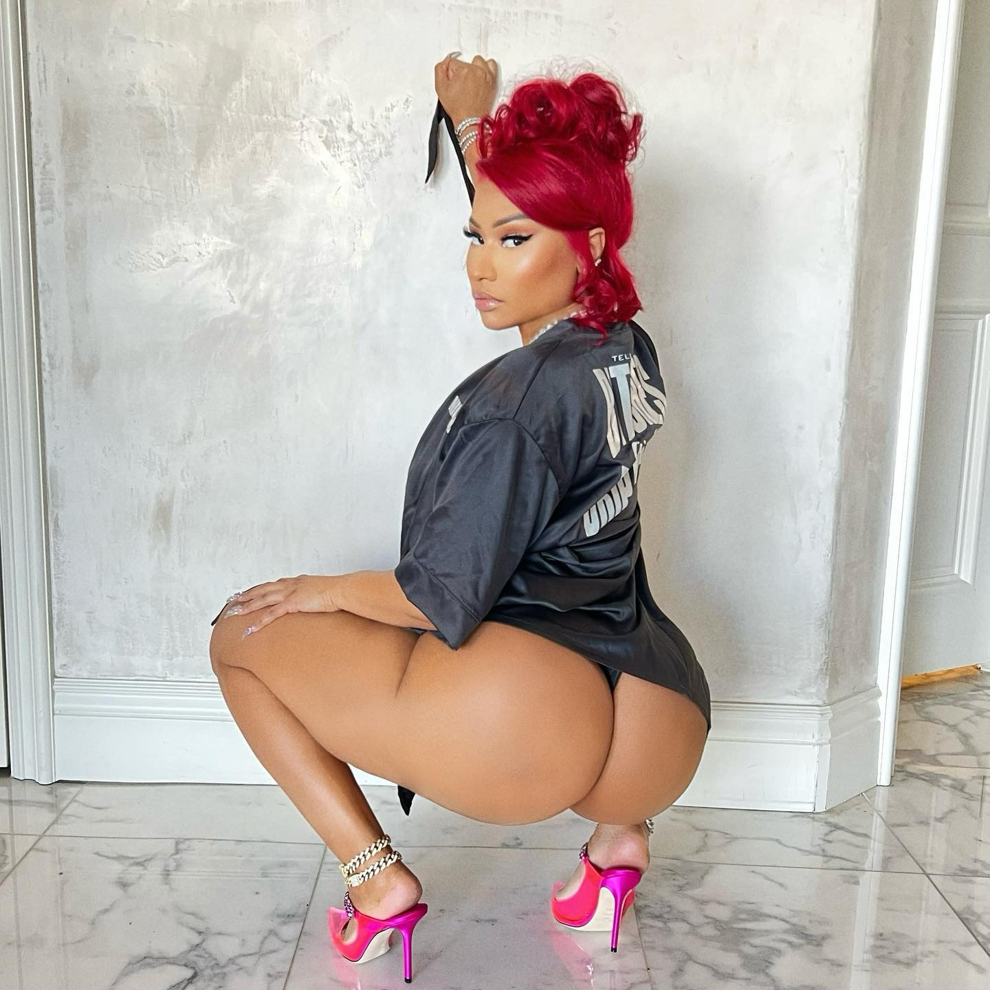 deepa khanal recommends nicki minaj bare butt pic