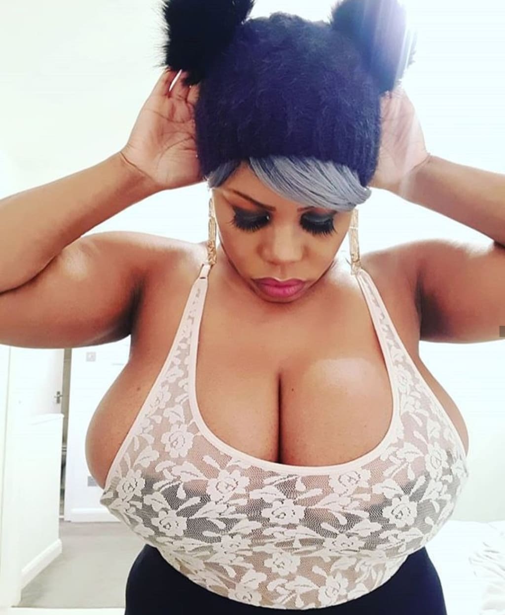 alivia maxwell recommends nothing but big tits pic