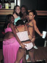 carol bienstock recommends big booty black girl threesome pic