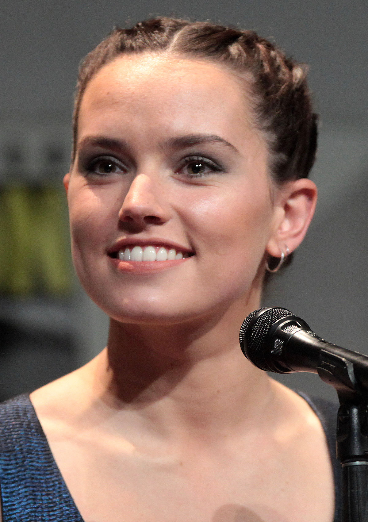 andrea albanese add photo hot daisy ridley