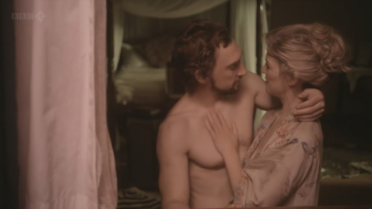 ady faisal recommends Rosamund Pike Nude Women In Love