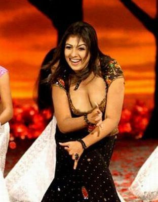 Best of Bolly actress nip slip