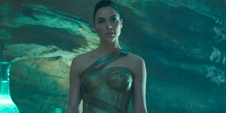 aiden ward recommends Wonder Woman Nude Scenes