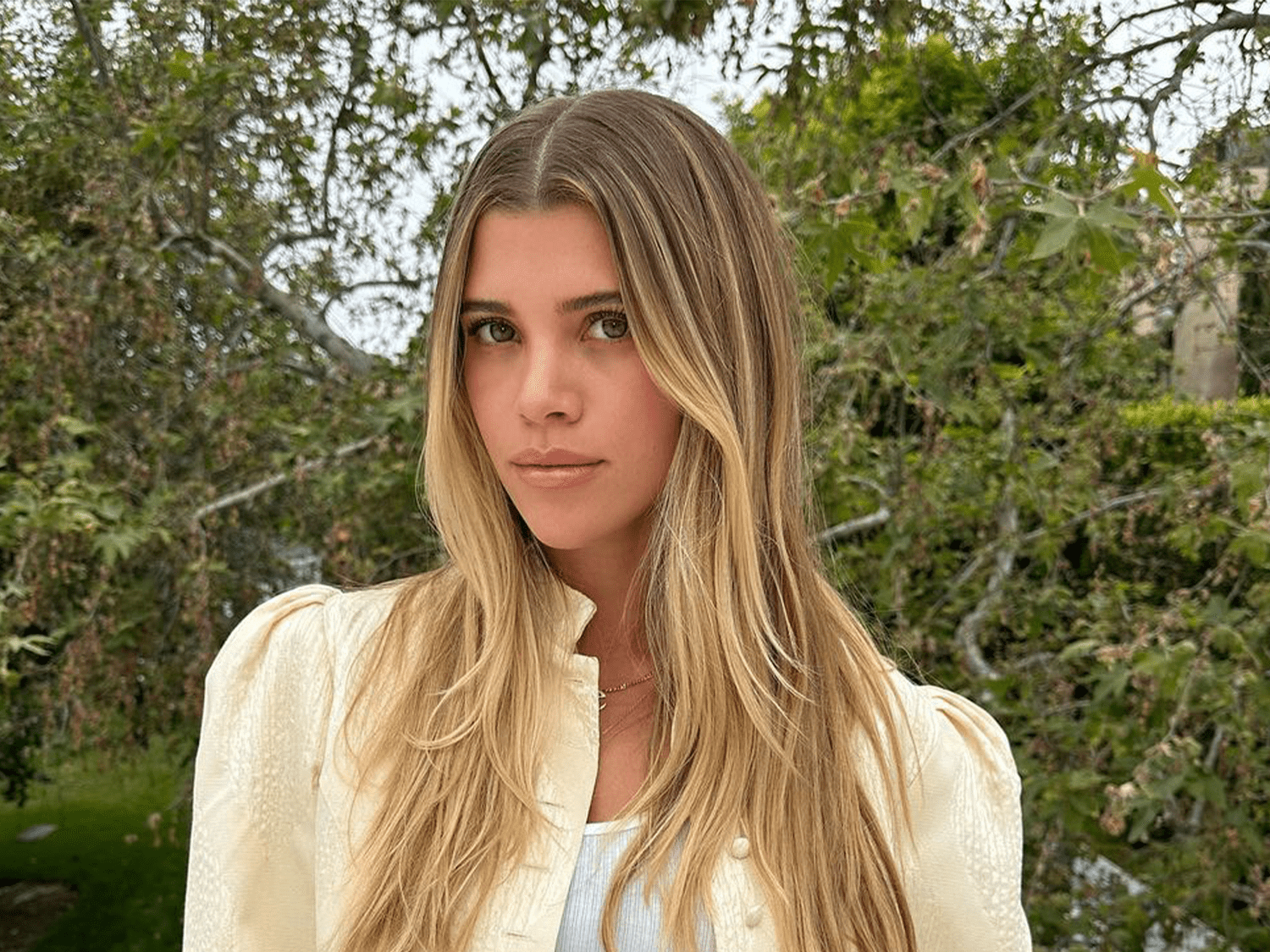 Sofia Richie Naked head naked