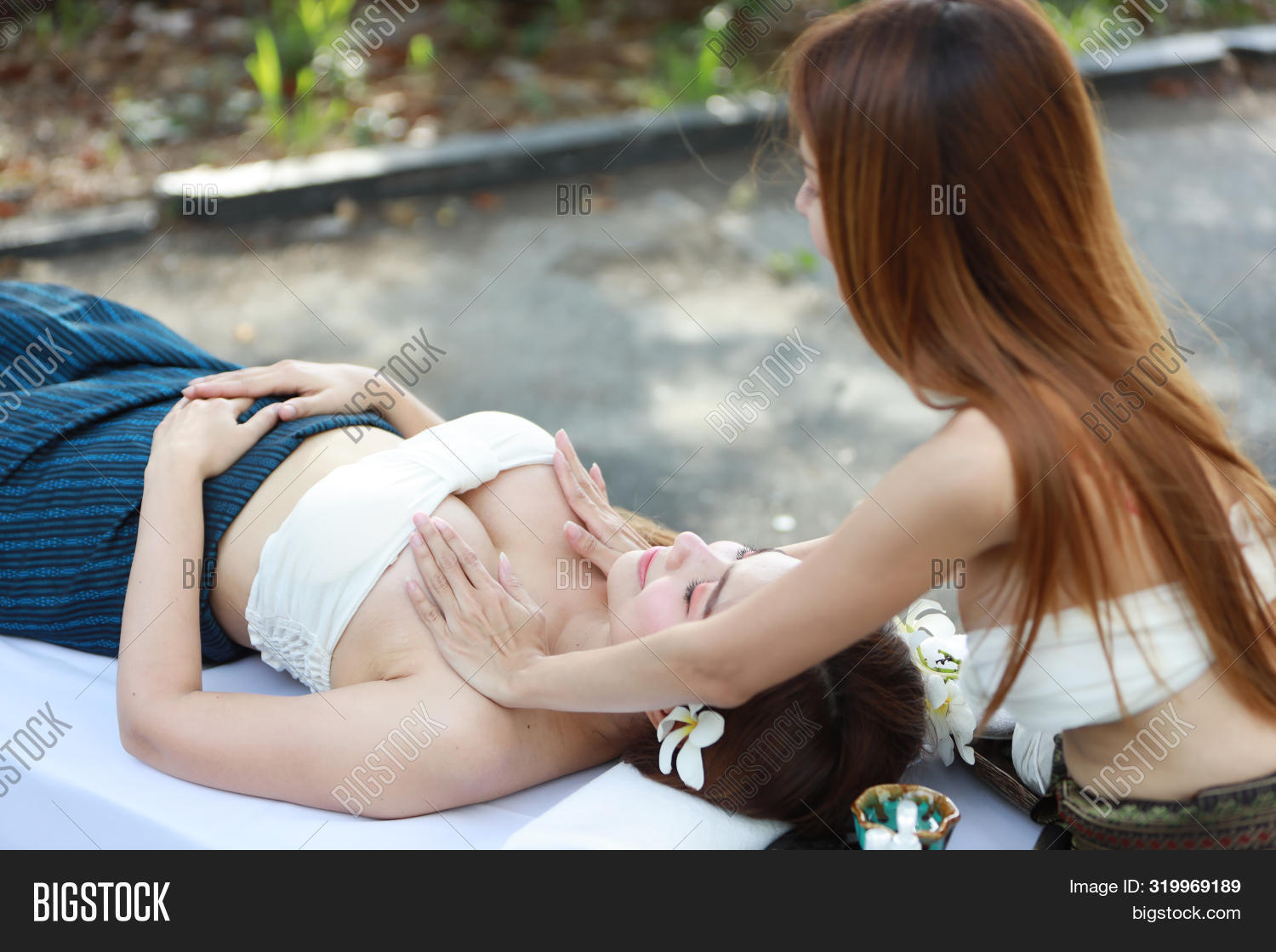 Asian Breast Massage ri escort
