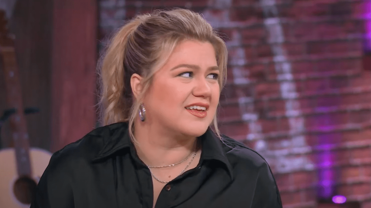 ariel montalvo recommends Kelly Clarkson Nude Pics