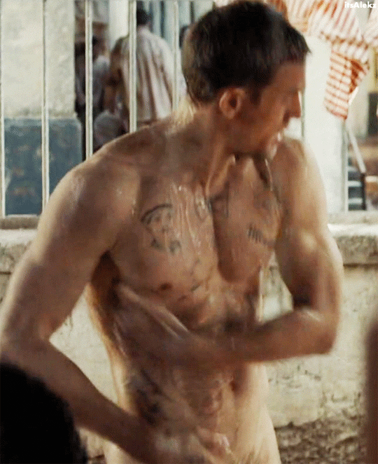 carolyn puhl recommends Charlie Hunnam Naked Gif