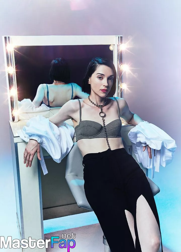 aya eissa recommends Annie Clark Nude