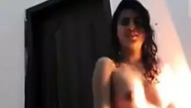 dewi mulia recommends sex video clip download pic