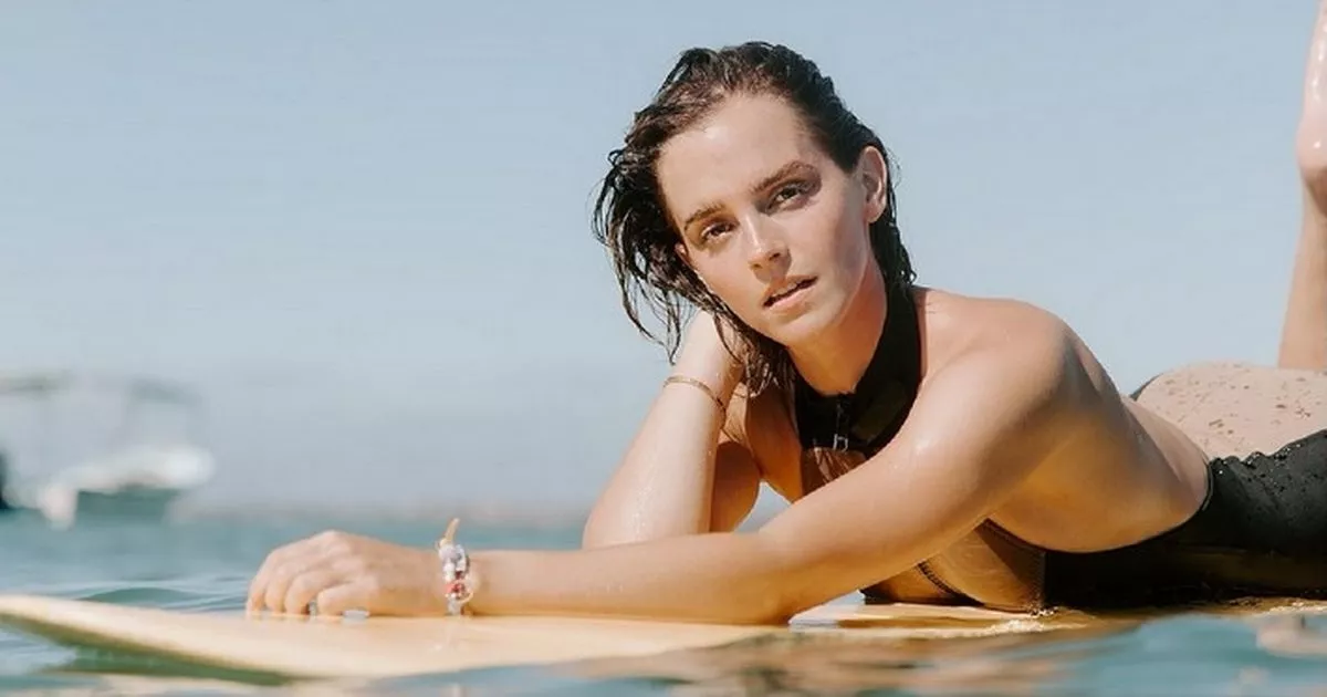 aku pencinta add emma watson en bikini photo