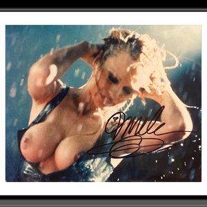 dan stockdale recommends nude pamela anderson pictures pic