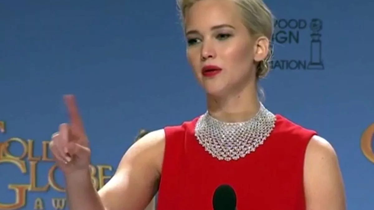andrew bonn recommends jennifer lawrence phone pictures pic