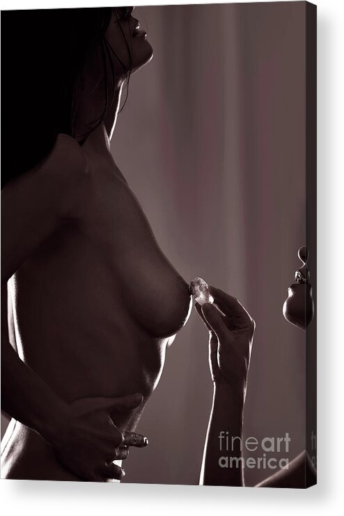 alice wangari recommends Erotic Nipple Pics