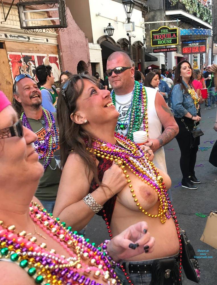 cassandra hoffman recommends Mardi Gras Nude Pictures