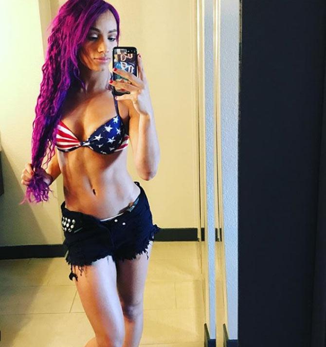 christopher applewhite recommends naked wwe sasha banks pic