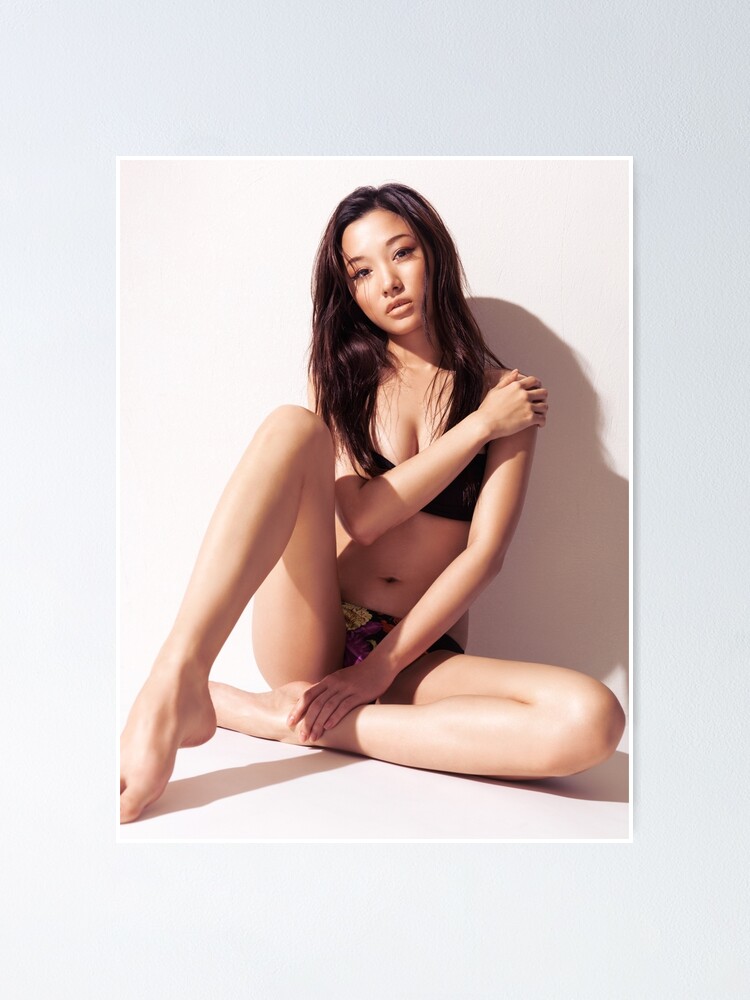 Sexy Asian Nude Women elli foxx