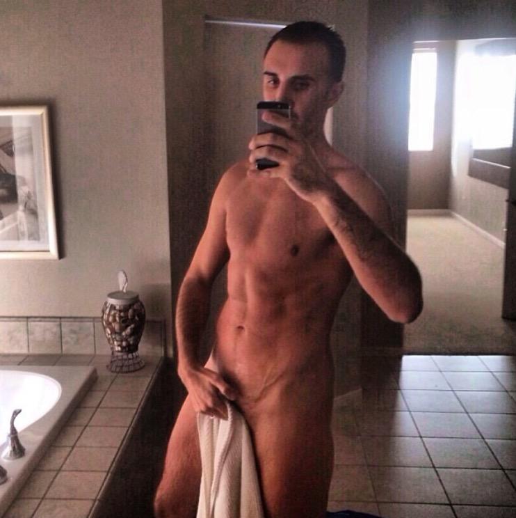 corey brodersen recommends keiran lee nude pic