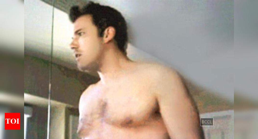 arpit sheel recommends Ben Affleck Shower Scene