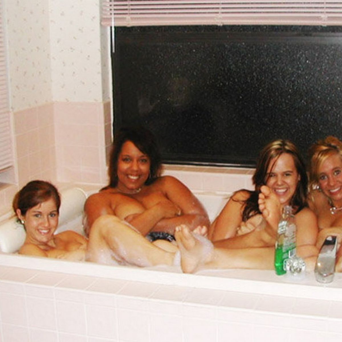 brittany dewing add women in bath naked photo