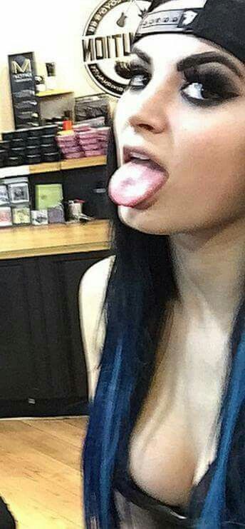 paige wwe nipple