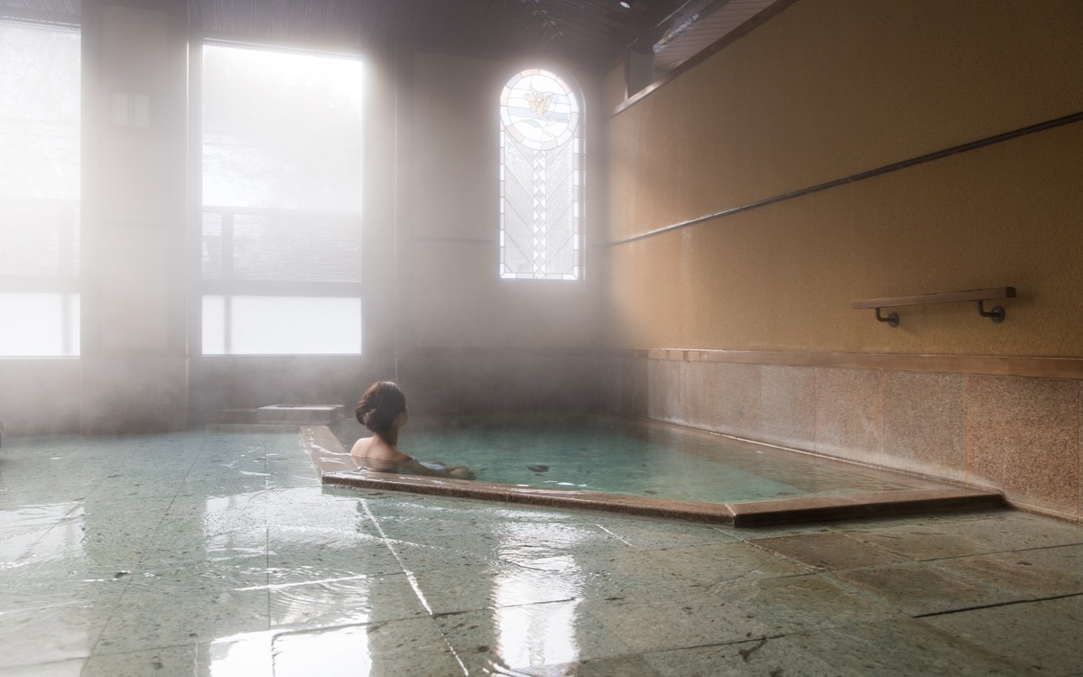 daniel shell add photo japanese public bath video