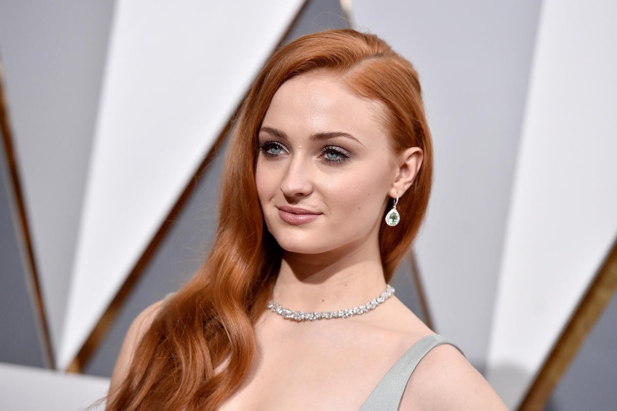 alicia mcclung recommends sophie turner nude pic