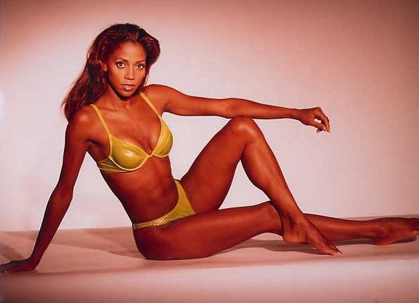 holly robinson peete ass