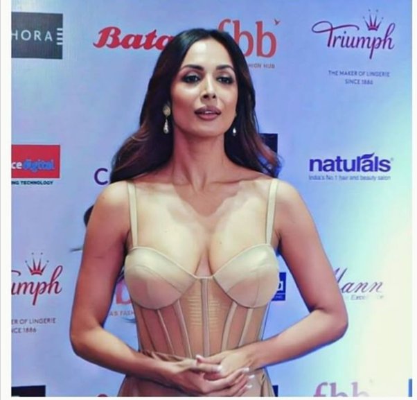 charissa robel recommends malaika arora khan nude pic