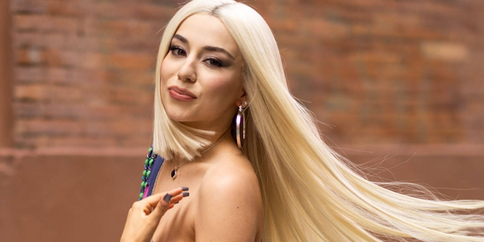 ava max natural hair color