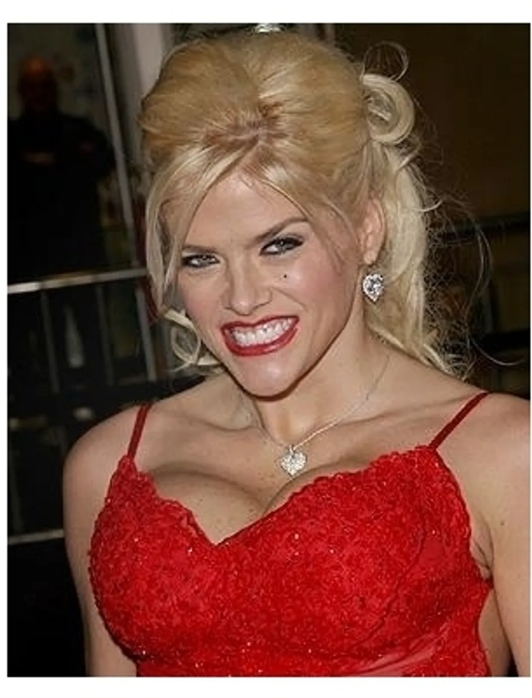 adrian corona recommends anna nicole smith fakes pic