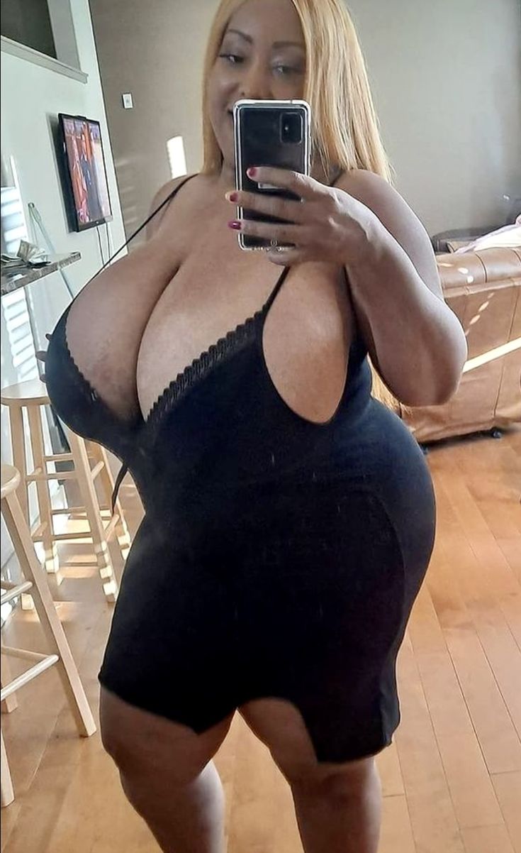 david didion recommends huge black tits selfie pic