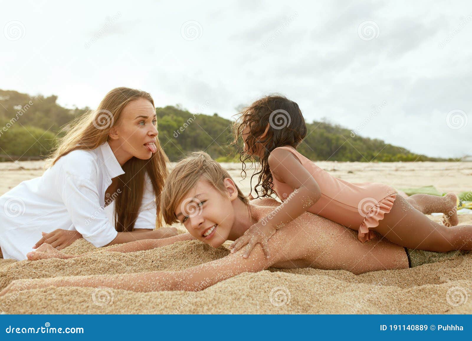 daysha jackson add nude beach family pics photo