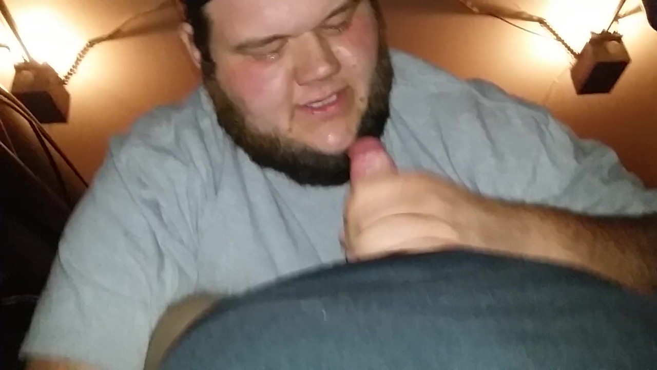 Fat Guy Cum from bakersfield