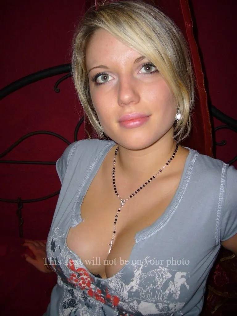aj petersen share big boob wife pics photos
