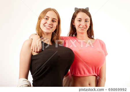 lesbians with big boobes