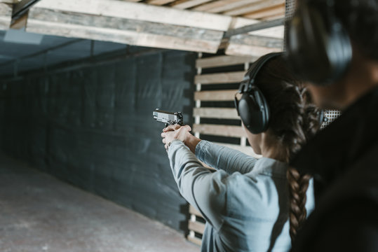 damian brathwaite add women shooting guns videos photo
