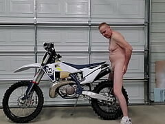 botros shaheen recommends dirt bike porn pic