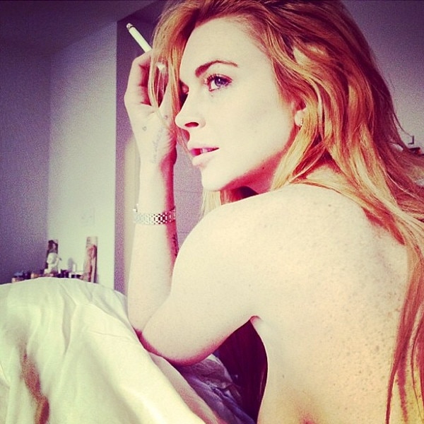 dez daniels recommends Lindsay Lohan Posts Topless Photo