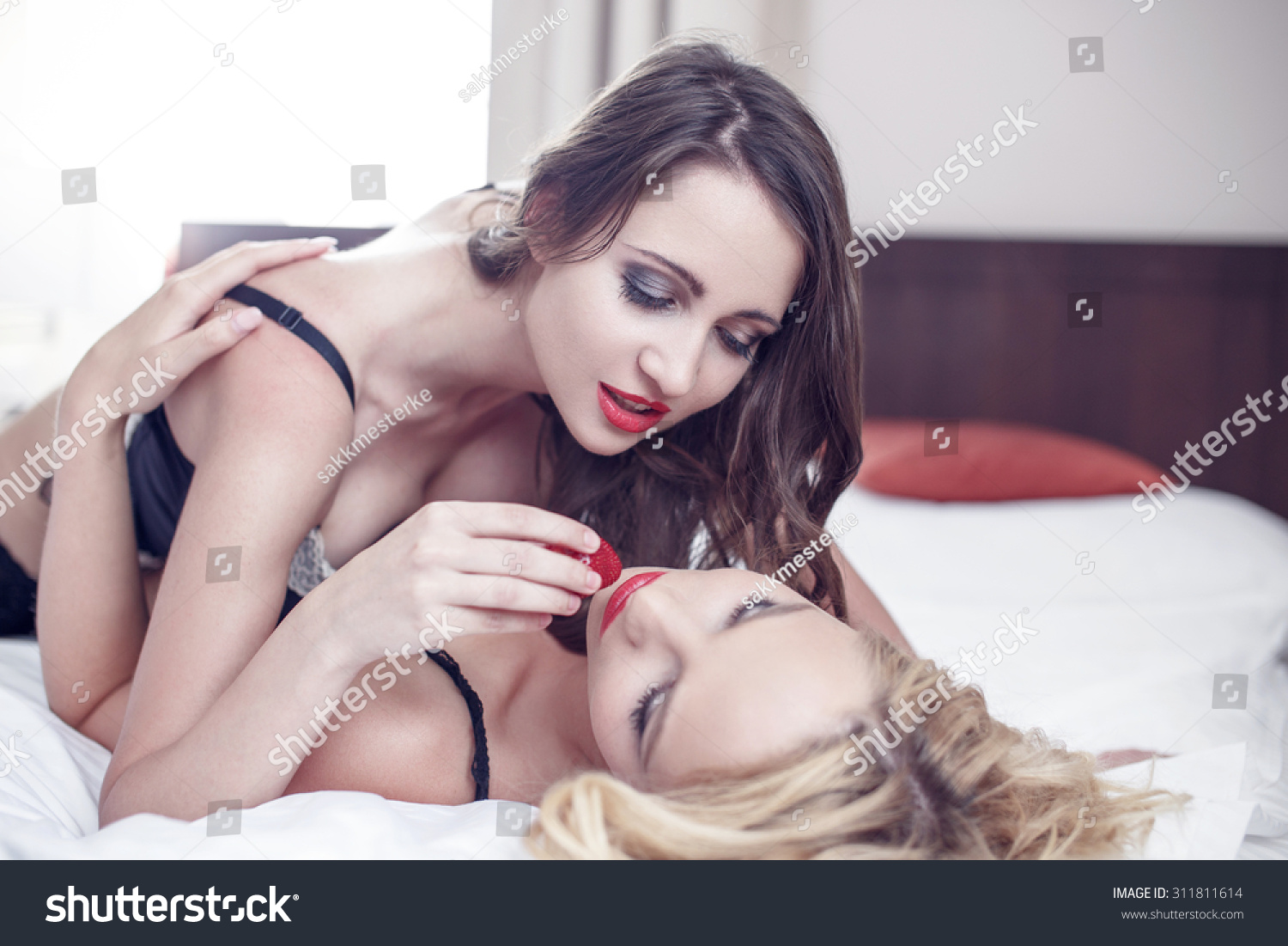 hot lesbian lovers