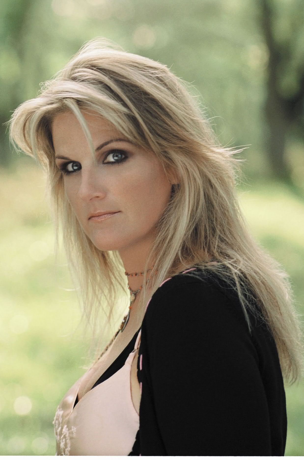 billy berger recommends Trisha Yearwood Nude